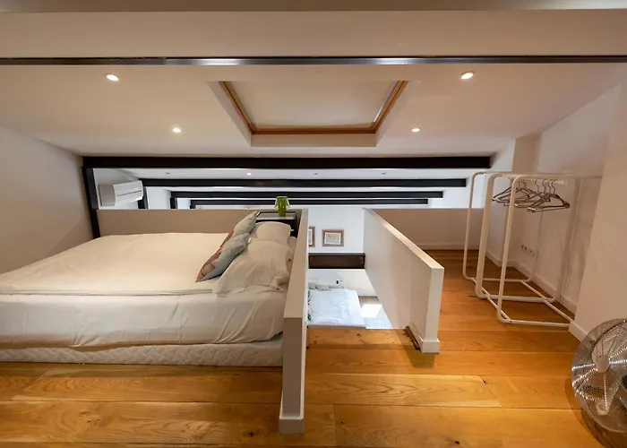 Du Roi De Rome - Hypercentre * Ajaccio (Corsica)